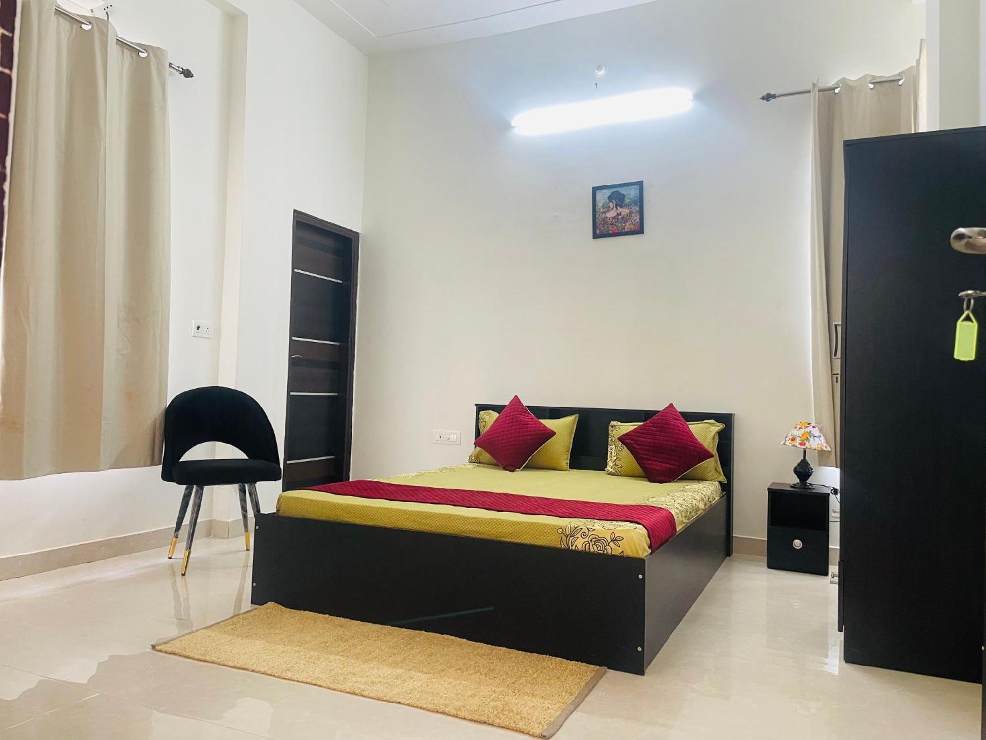 Atulyam Stays Sushant Golf City Lucknow Bagian luar foto