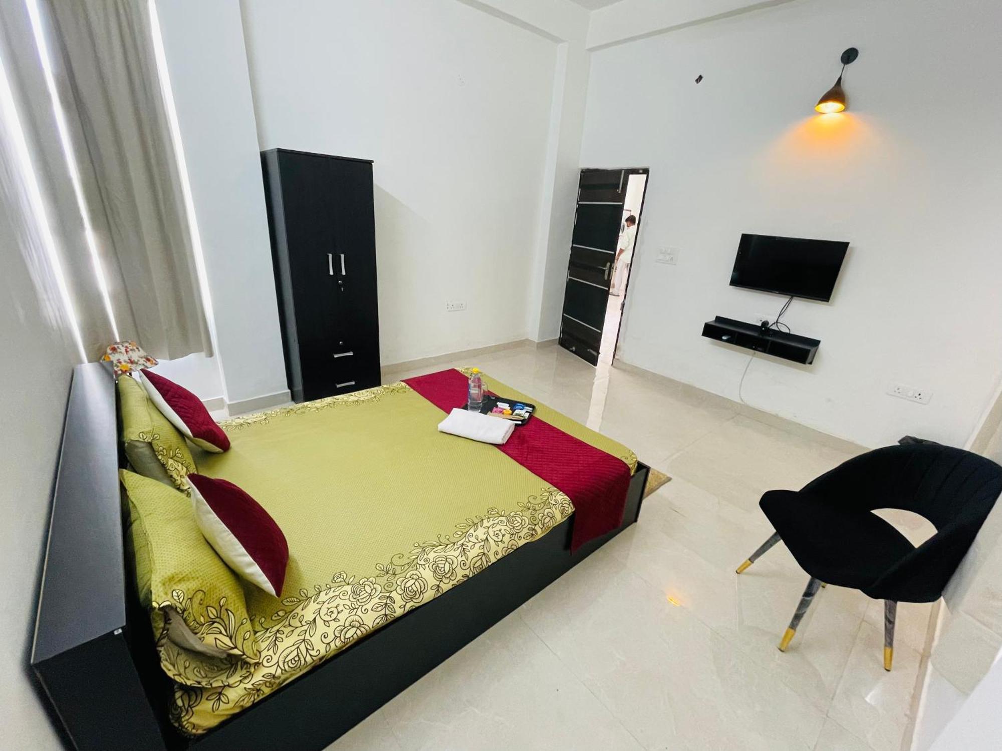 Atulyam Stays Sushant Golf City Lucknow Bagian luar foto