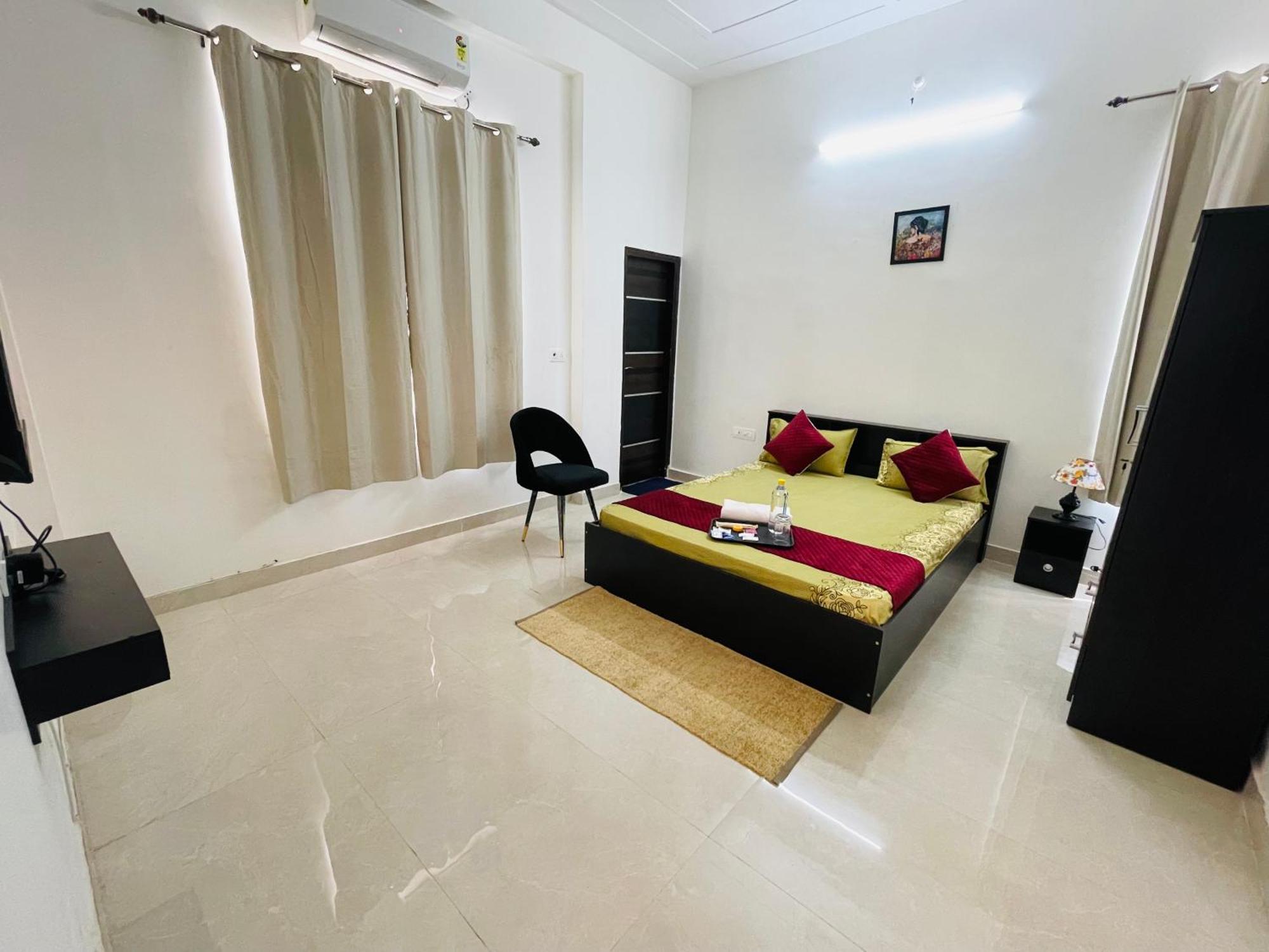 Atulyam Stays Sushant Golf City Lucknow Bagian luar foto