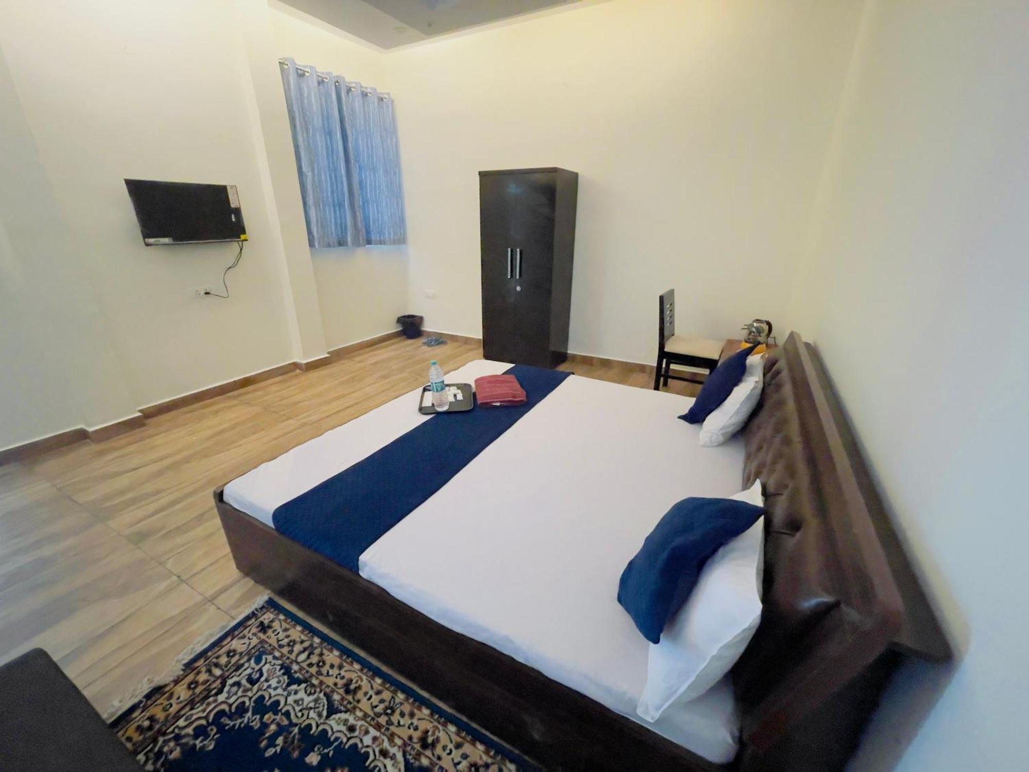 Atulyam Stays Sushant Golf City Lucknow Bagian luar foto