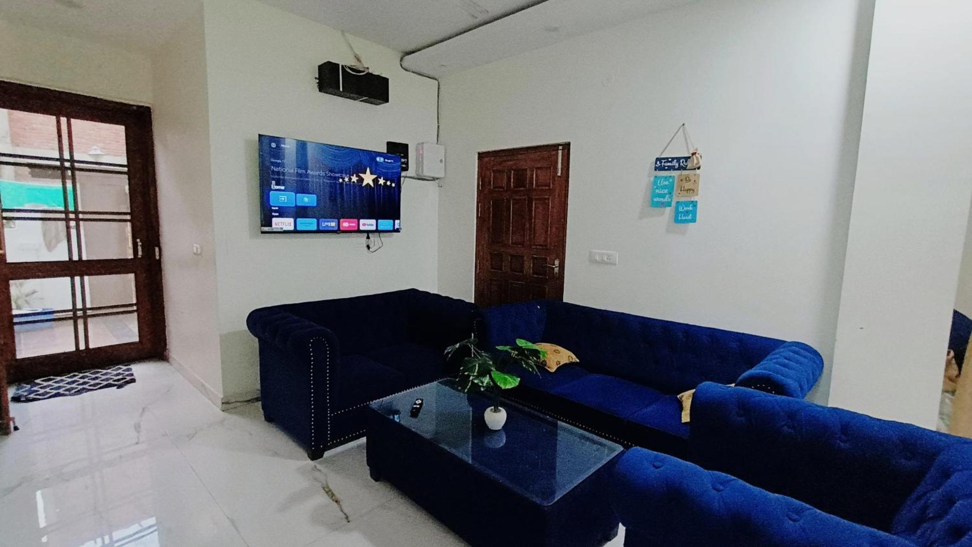 Atulyam Stays Sushant Golf City Lucknow Bagian luar foto