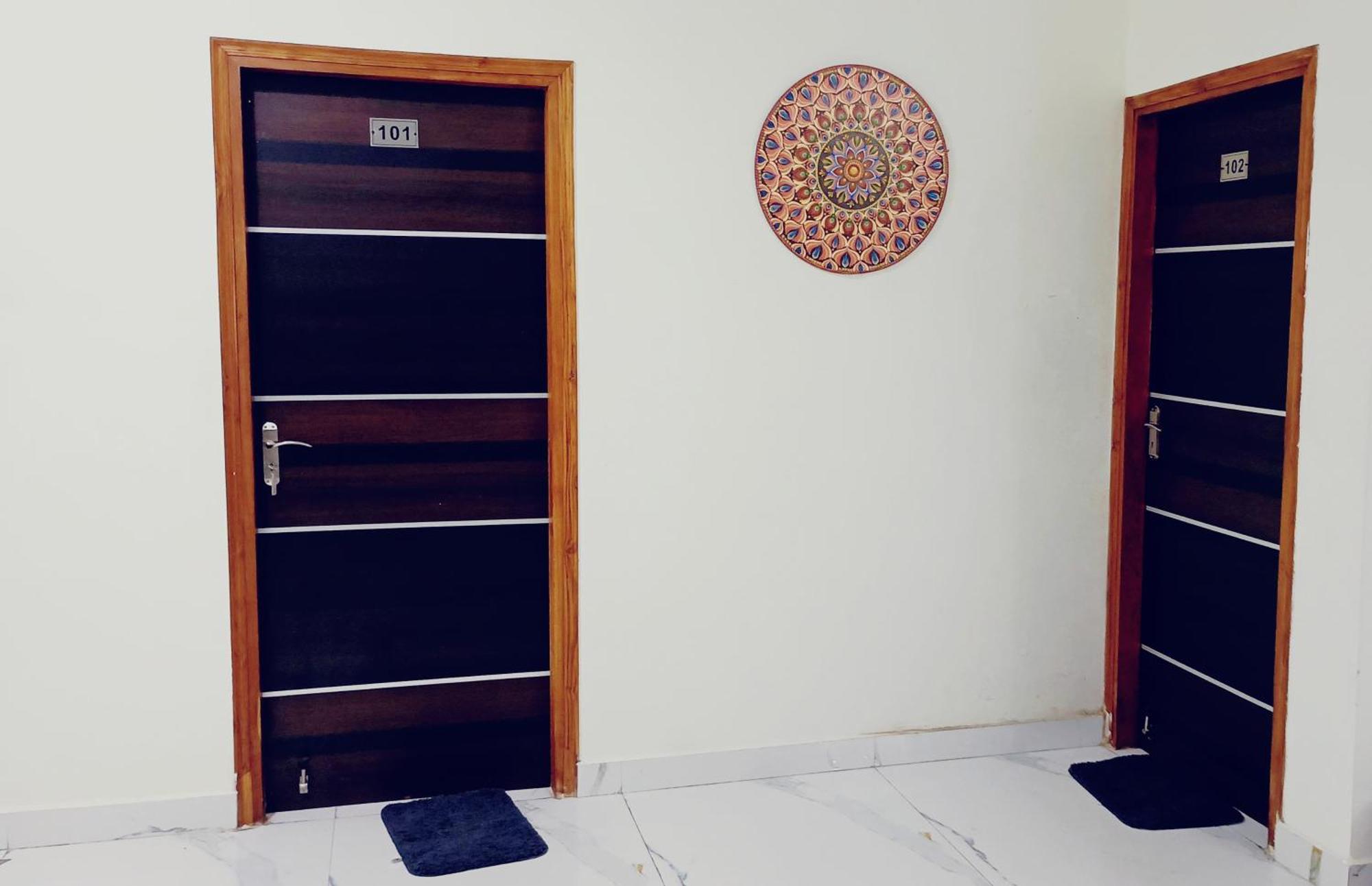 Atulyam Stays Sushant Golf City Lucknow Bagian luar foto